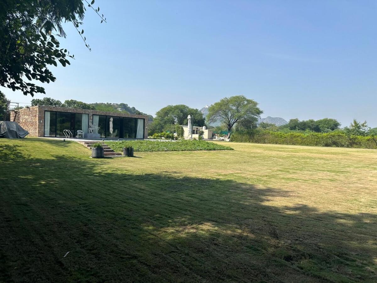 Kesar Farm House On The Lake Udaipur Esterno foto