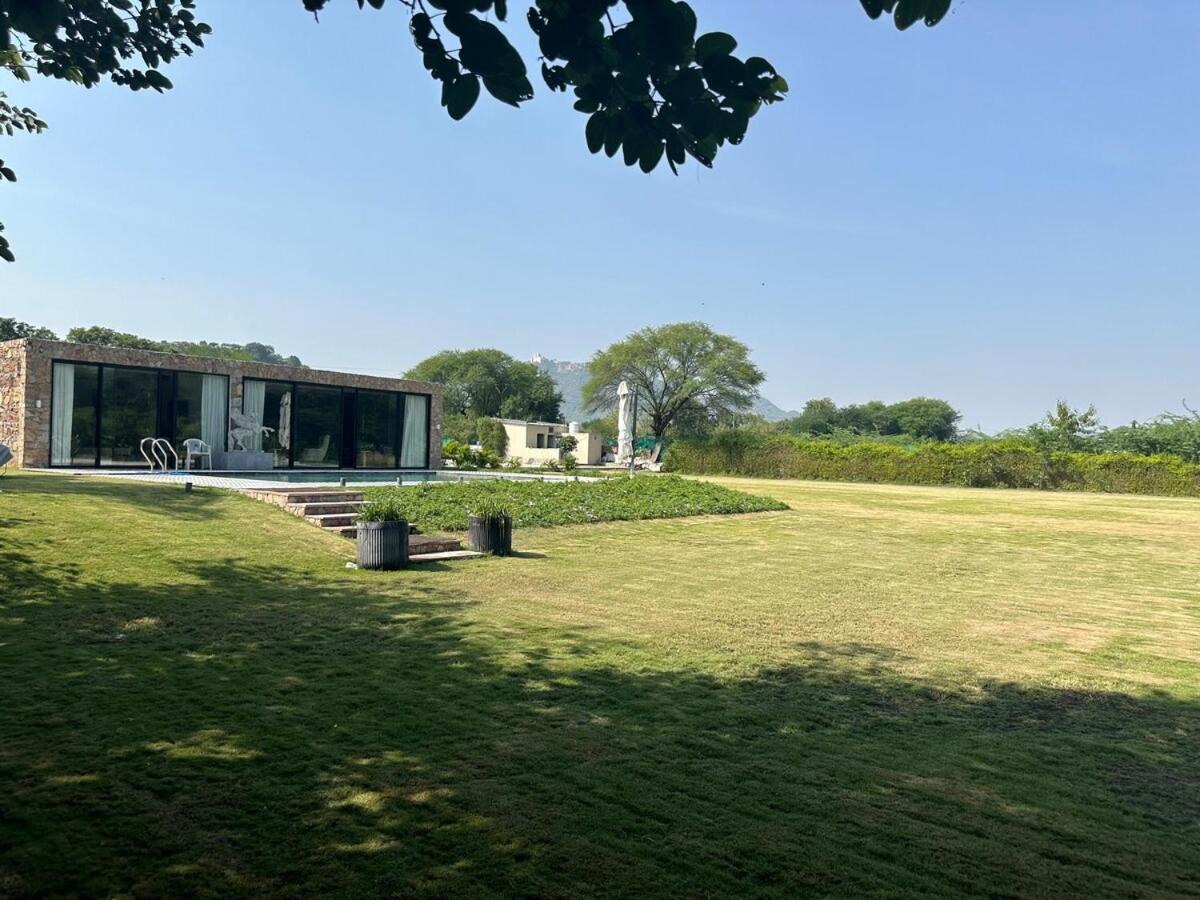 Kesar Farm House On The Lake Udaipur Esterno foto