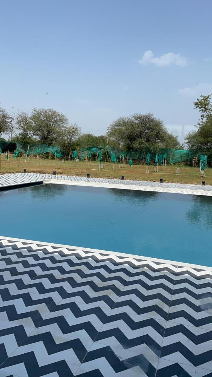 Kesar Farm House On The Lake Udaipur Esterno foto